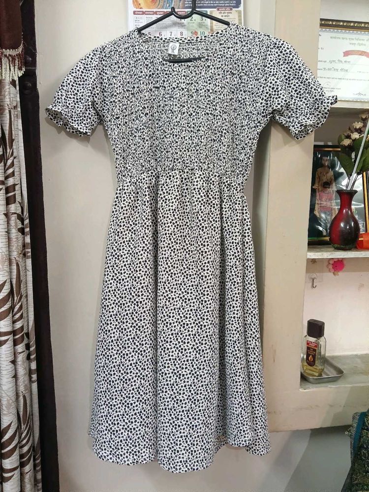 👗 Dresss For Divaa Girls