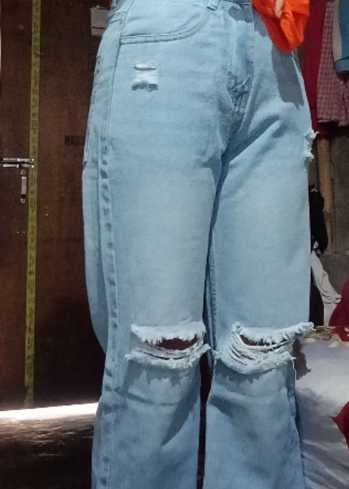 Knee Cut Wide Leg Jeans