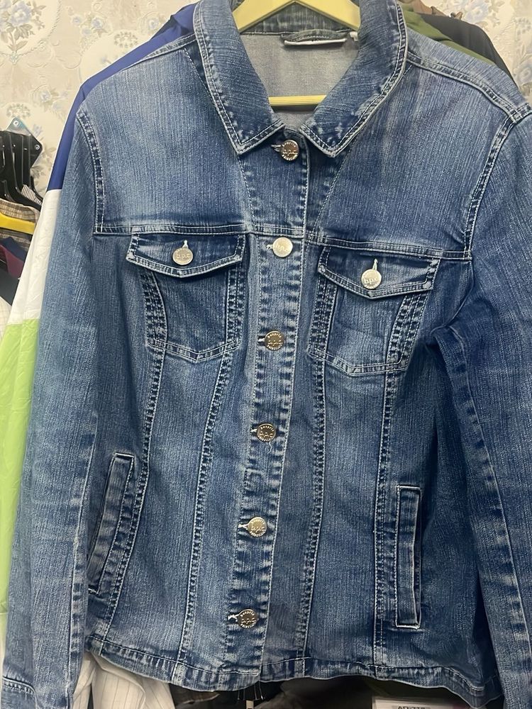Denim Jacket - Classic Style