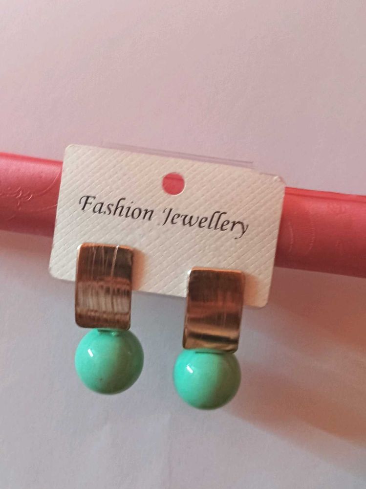 Cool Earing And Studs.
