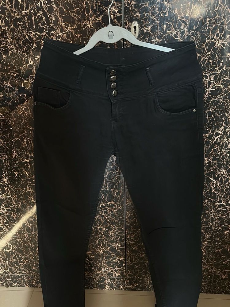 Stylish Black High-Waist Slim Jeans