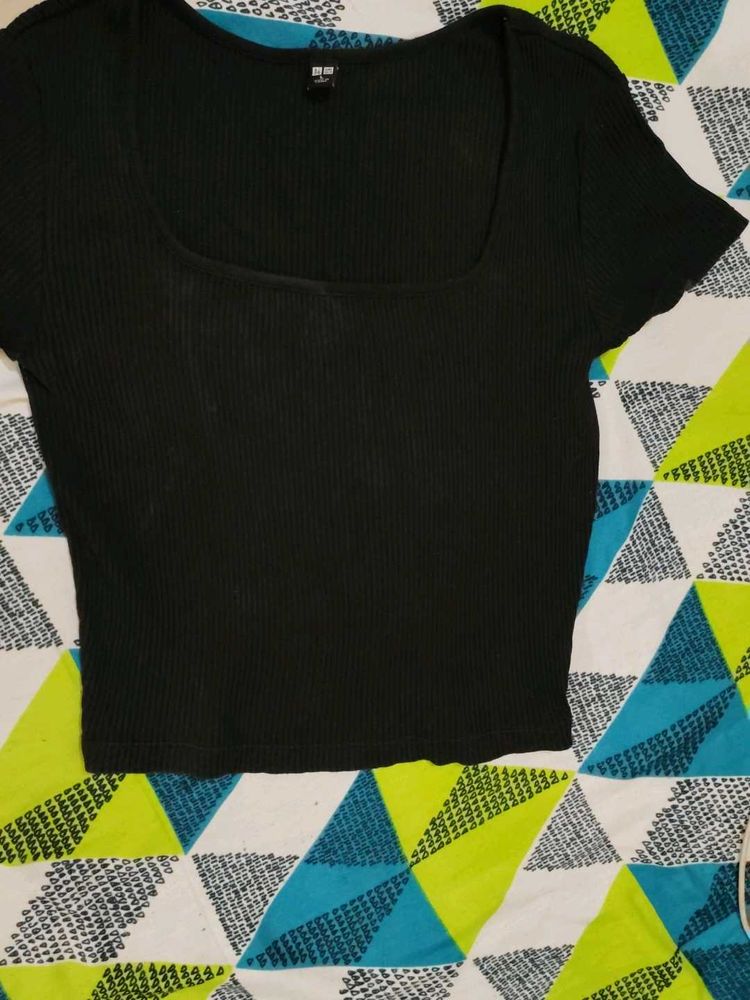 Black Ribbed Crop Top