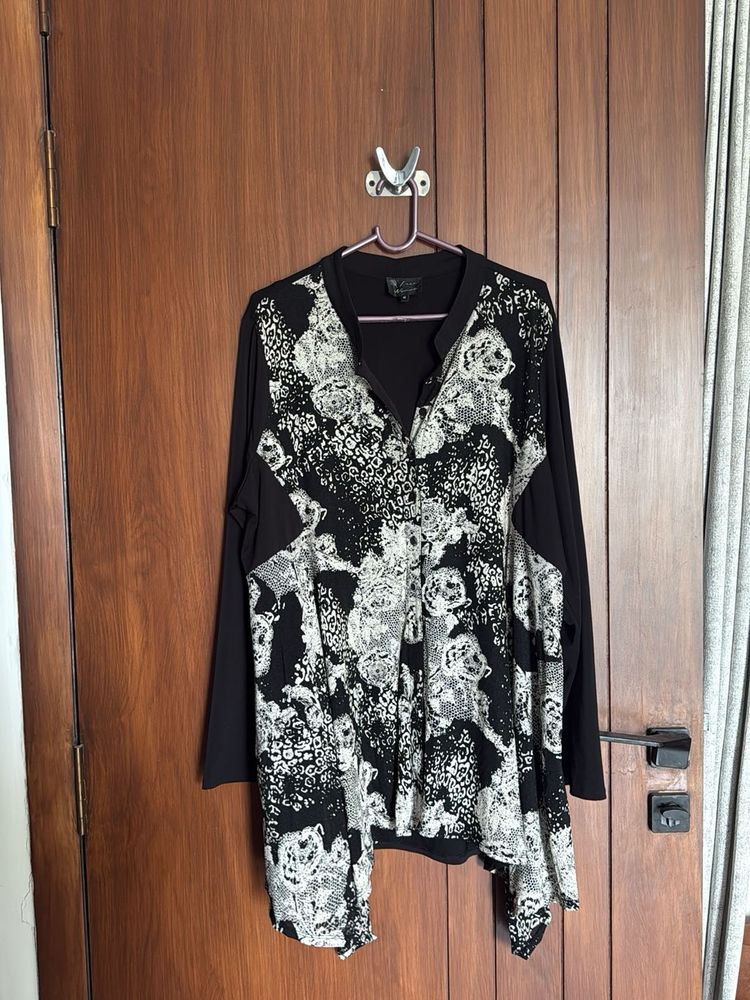 Unique Black &amp; White Patterned Tunic
