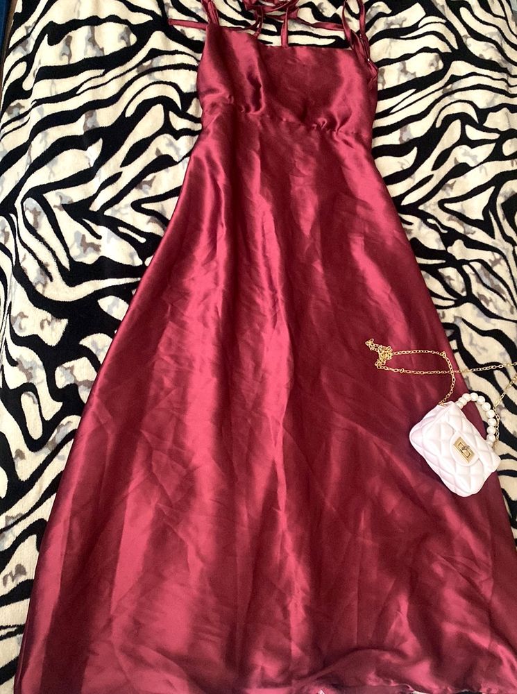 Pink Rose dress with free mini sling bag😍