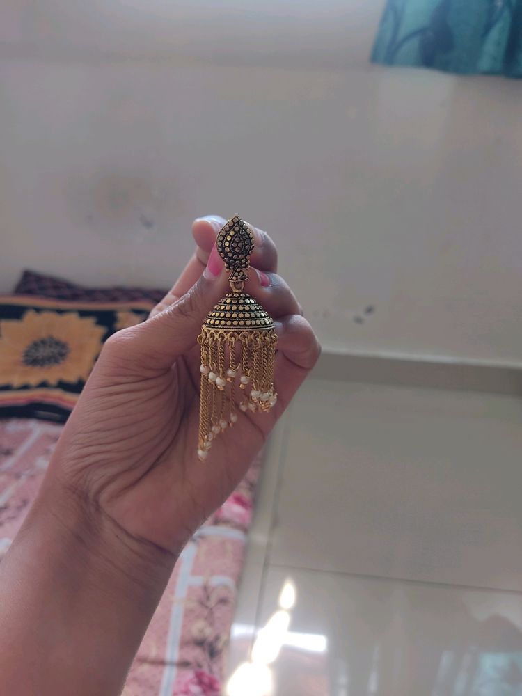 Golden Zumaka Earrings