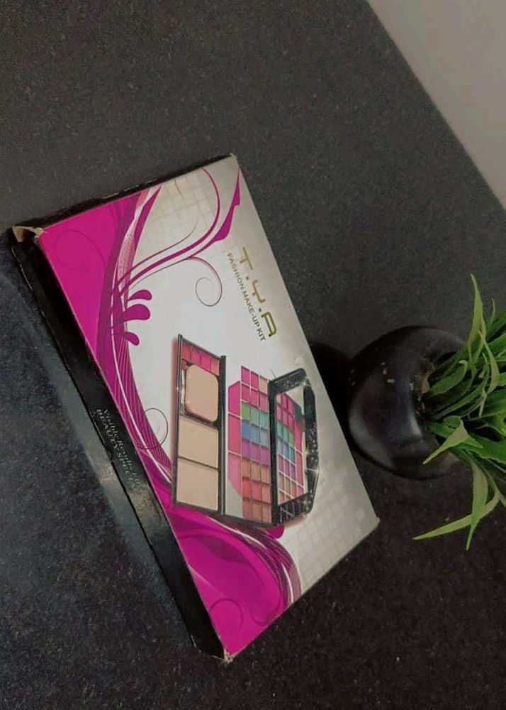 Makeup Kit