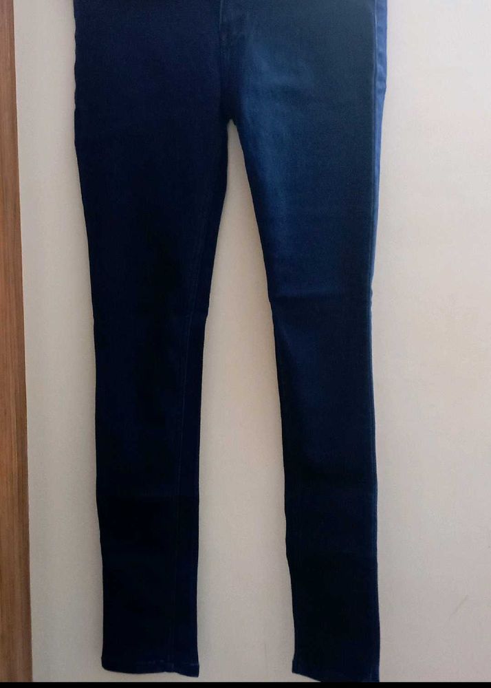 Women&#39;s Blue Jeans