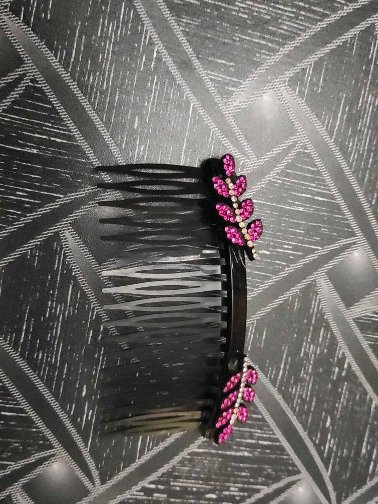 Rhinestone Leaf Hair Clip