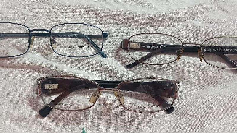 🕶Offer 🕶Pick Any Frame At*** Discounted Price***