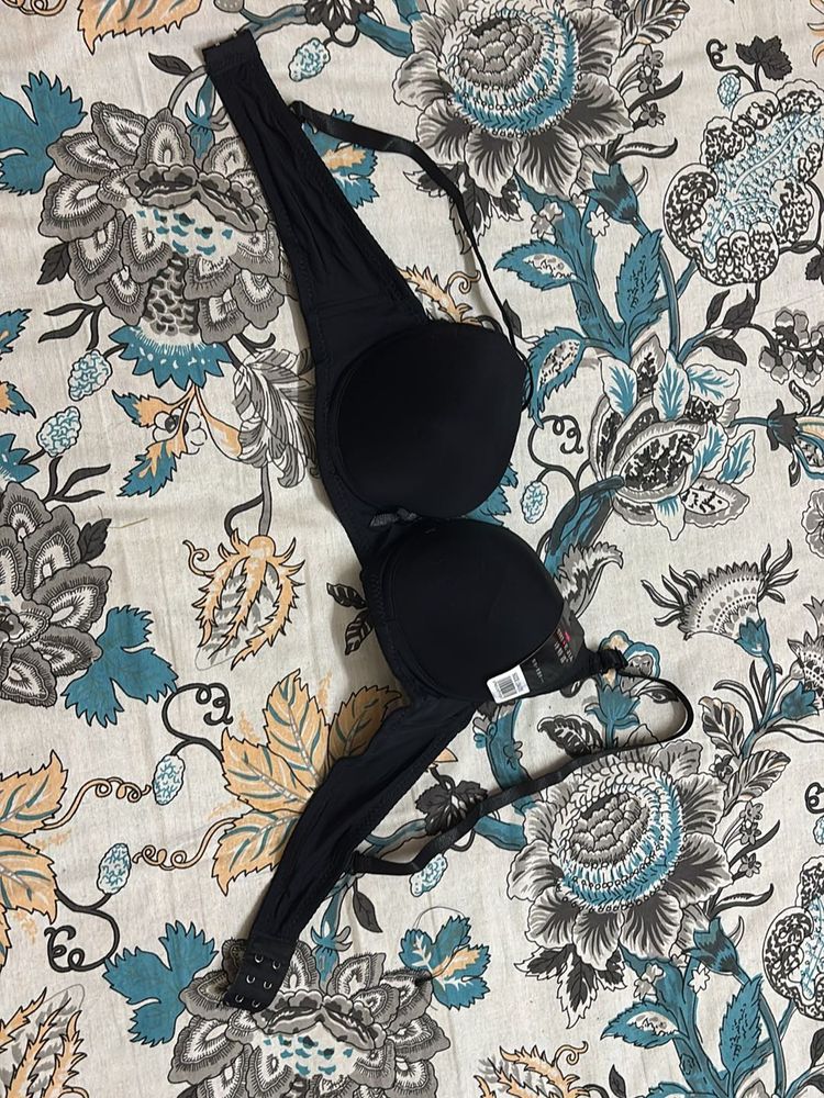 Double cupped underwired Bra