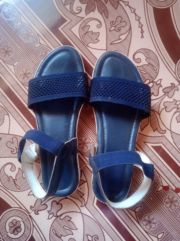 Blue Sandle