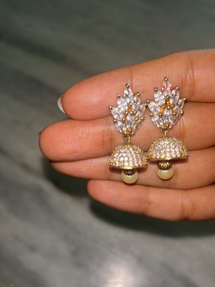 Sparkling Jhumka Earrings
