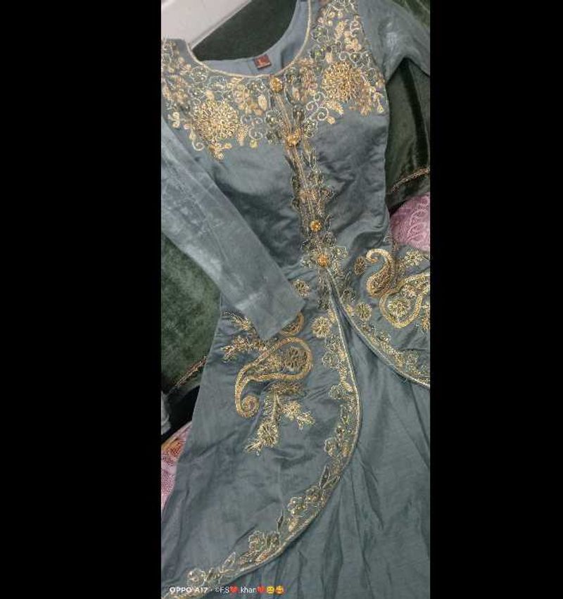 Elegant Ethnic Gown with similar legi