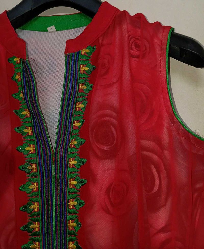 Red Embroidered Kurta with pant🎉