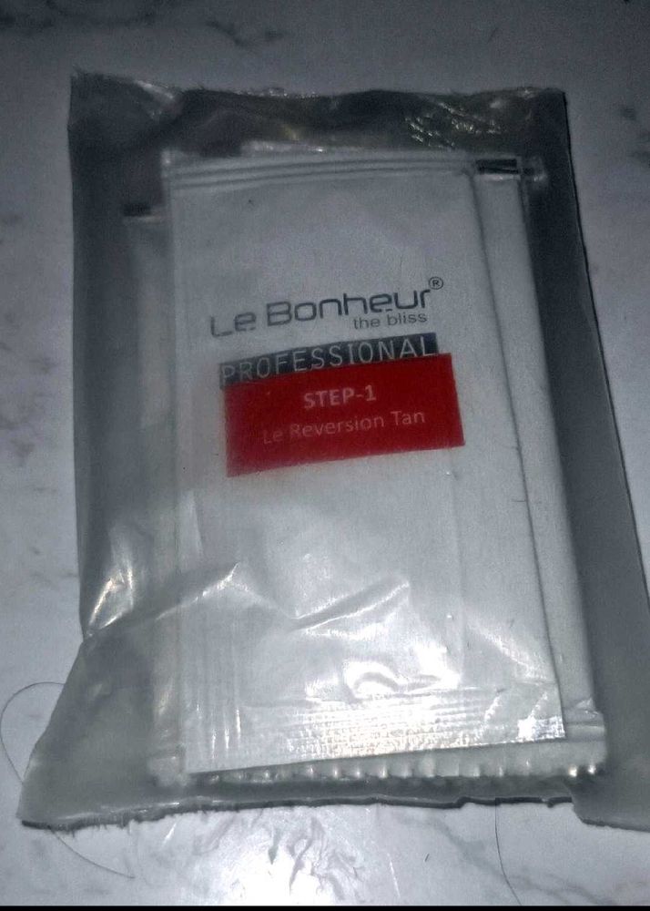 brightening facial kit