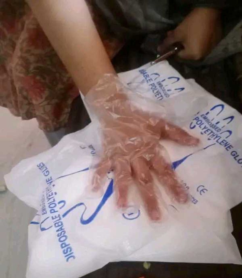 Pack Off 200 Plastic Gloves 🧤 No Coins