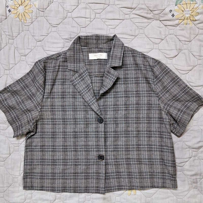 Plaid Cropped Blouse