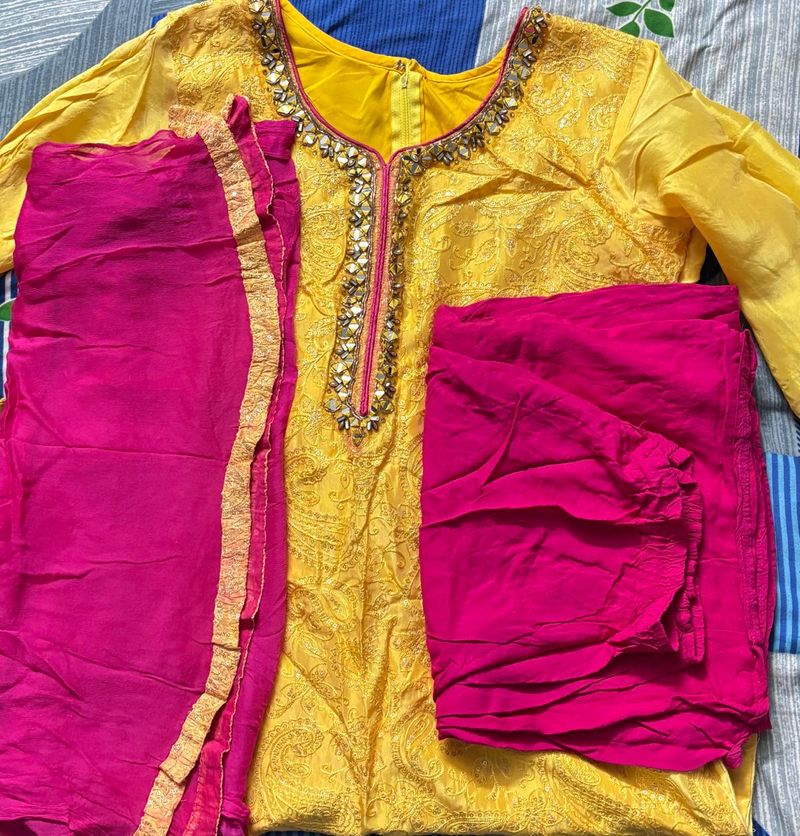 Yellow &amp; Pink Salwar Kameez Suit