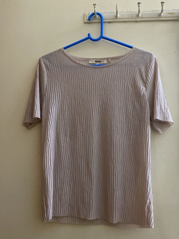 Elegant Ribbed Knit Top