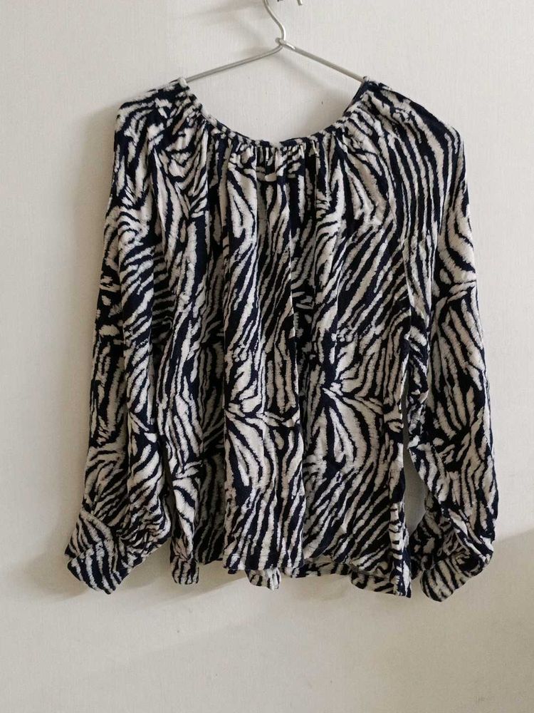 Zebra Print Long Sleeve Top🦓