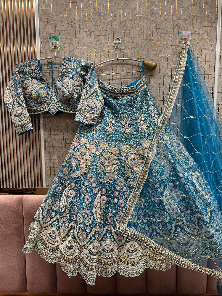 Elegant Lehenga Choli Dupatta