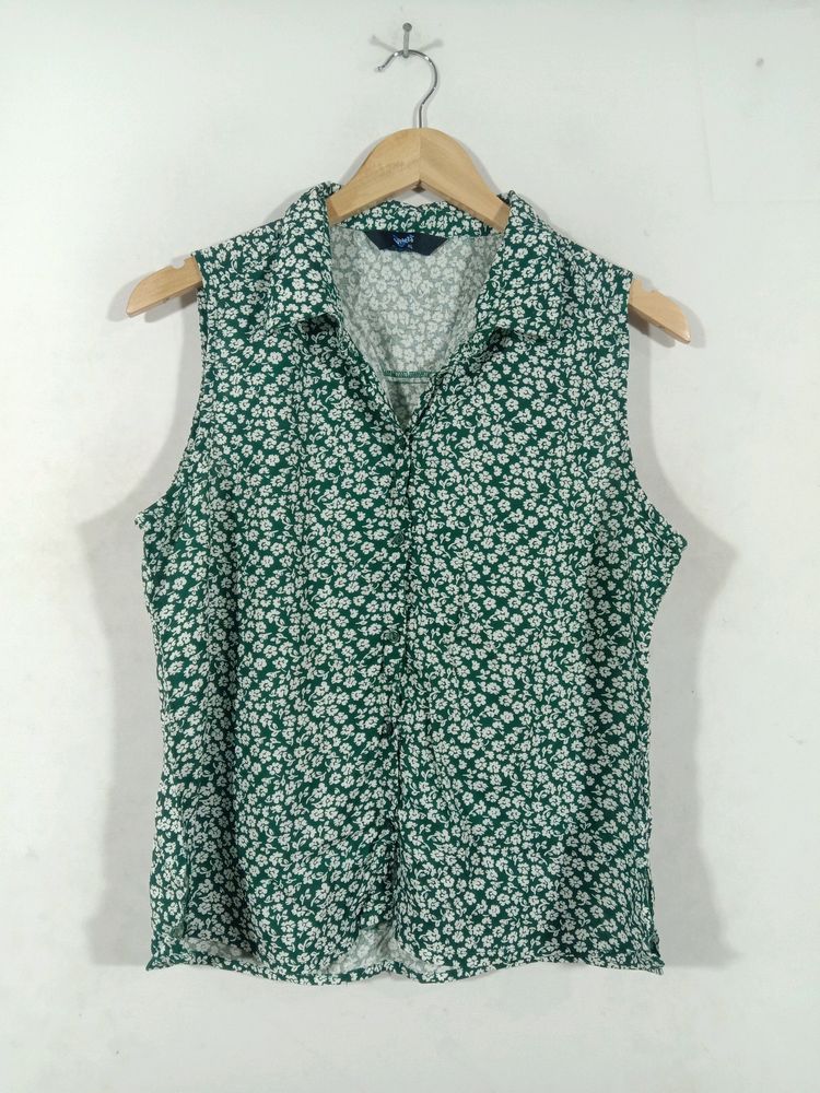 Green Casual Top (Women&#39;s)