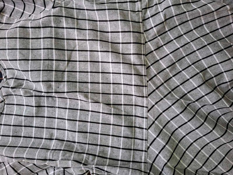 White And Black Checkered Top