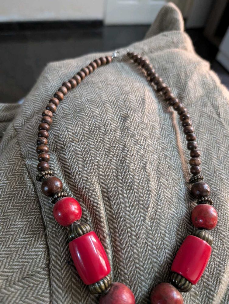 Red &amp; Brown Beaded Necklace