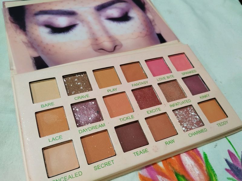 Eye Shadow Pallets