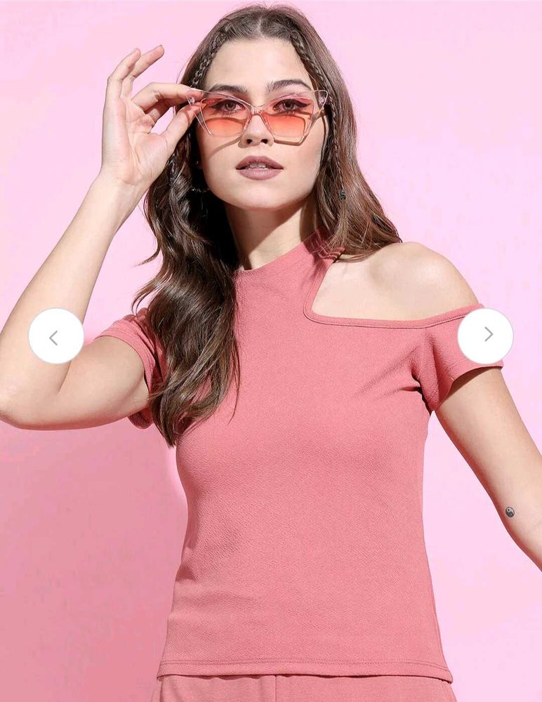 Stylish Cut Out Shoulder Top