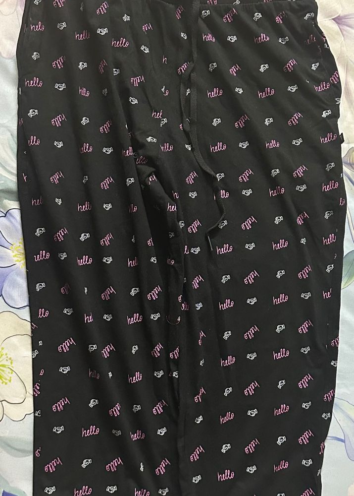 Women’s Hello Printed Capri Lowers for Night
