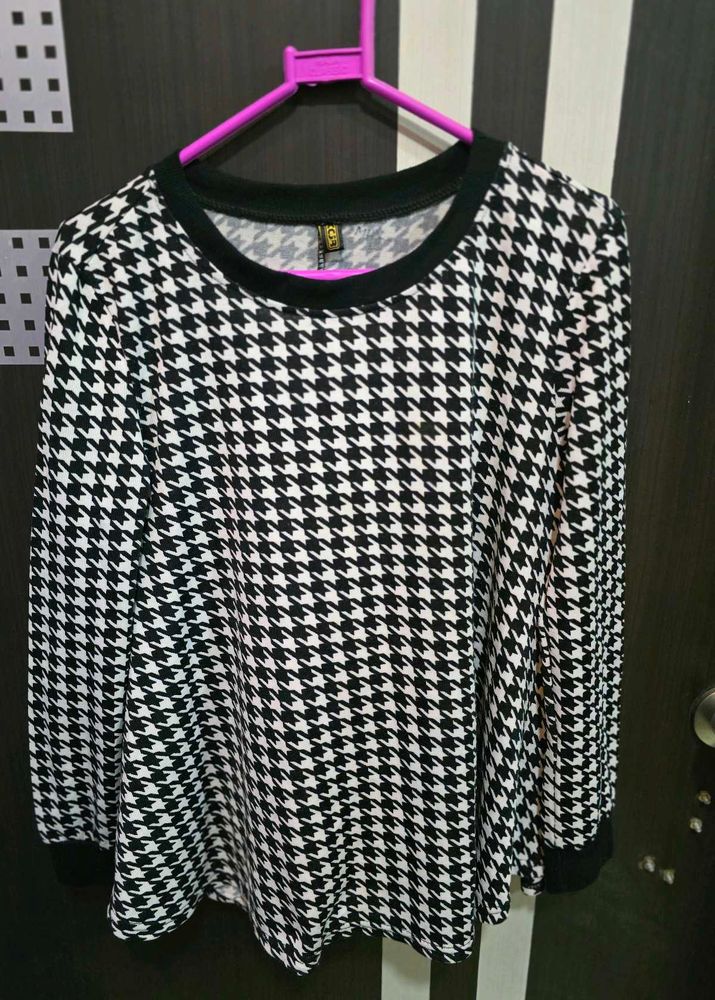 Top Black And White