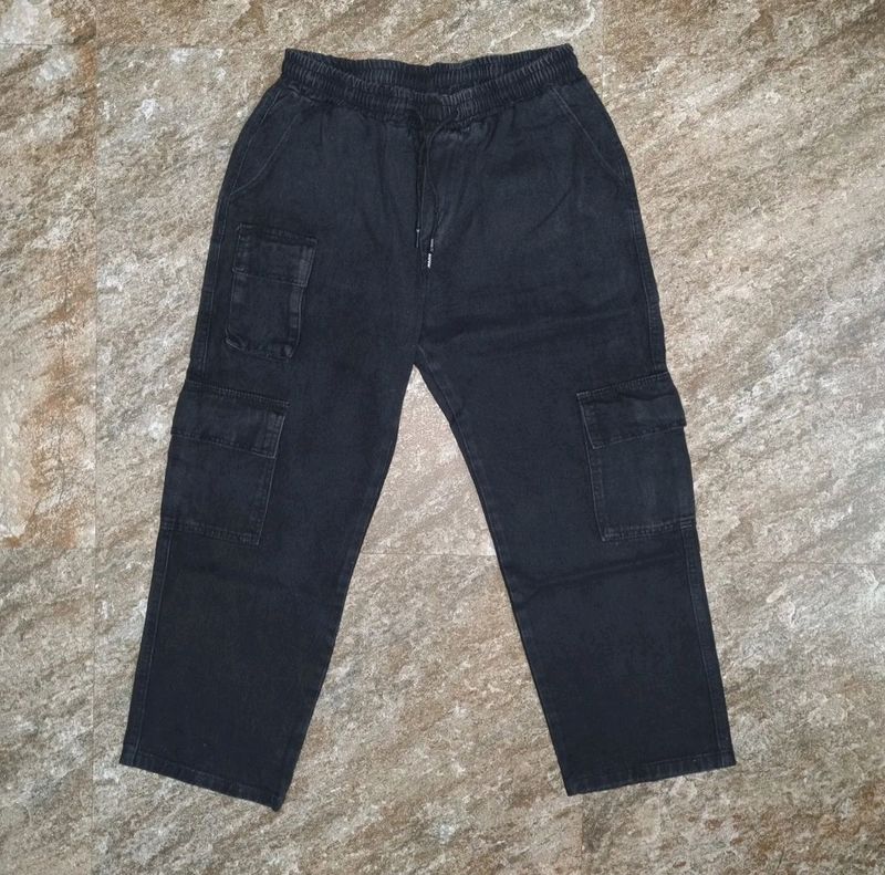 Black 6 Pocket Cargo