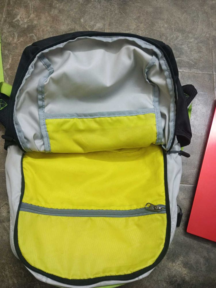 College Backpack🎒