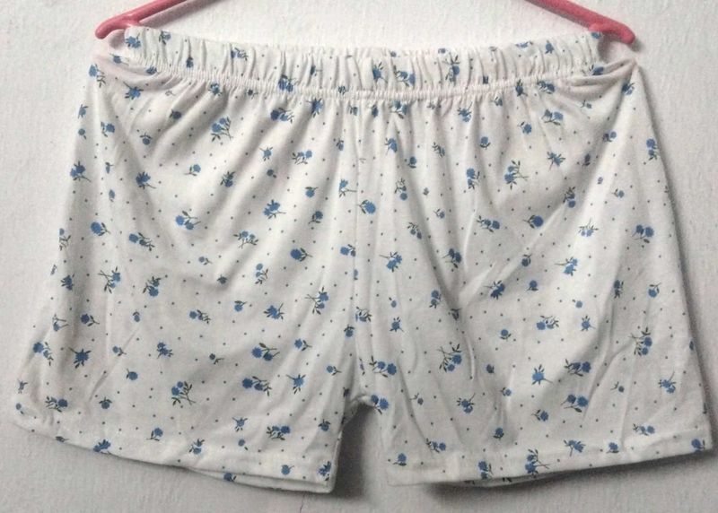 Floral Print Shorts🐳💕