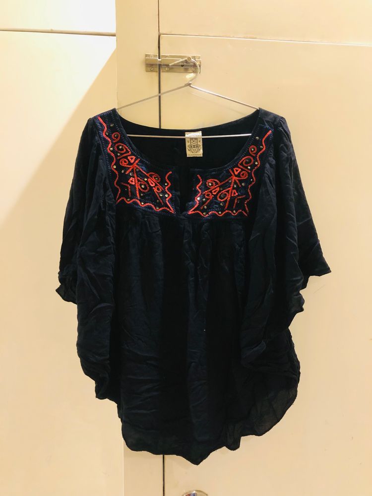 KAFTAN TOP BY CARNAVAL CLOCKHOUSE