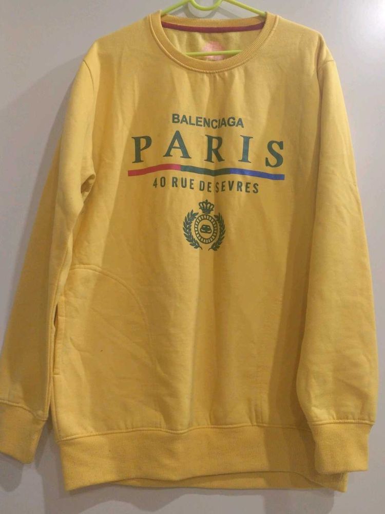 Sweatshirt