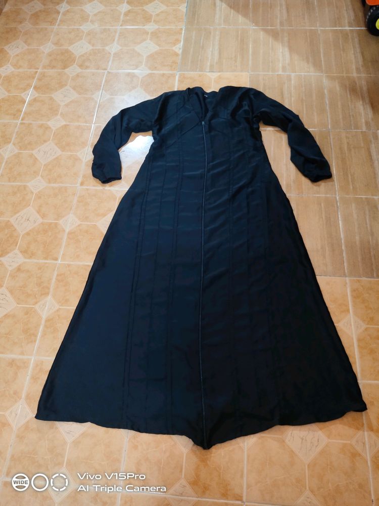 Black Nida Abaya