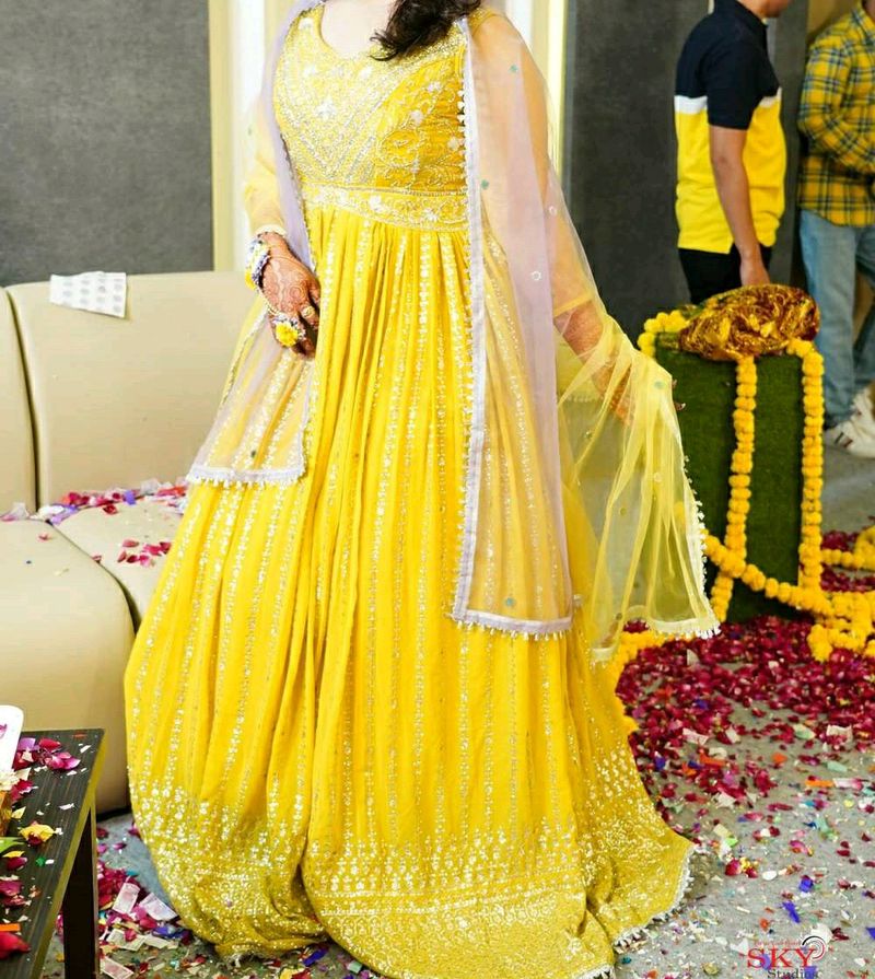Heavy gown