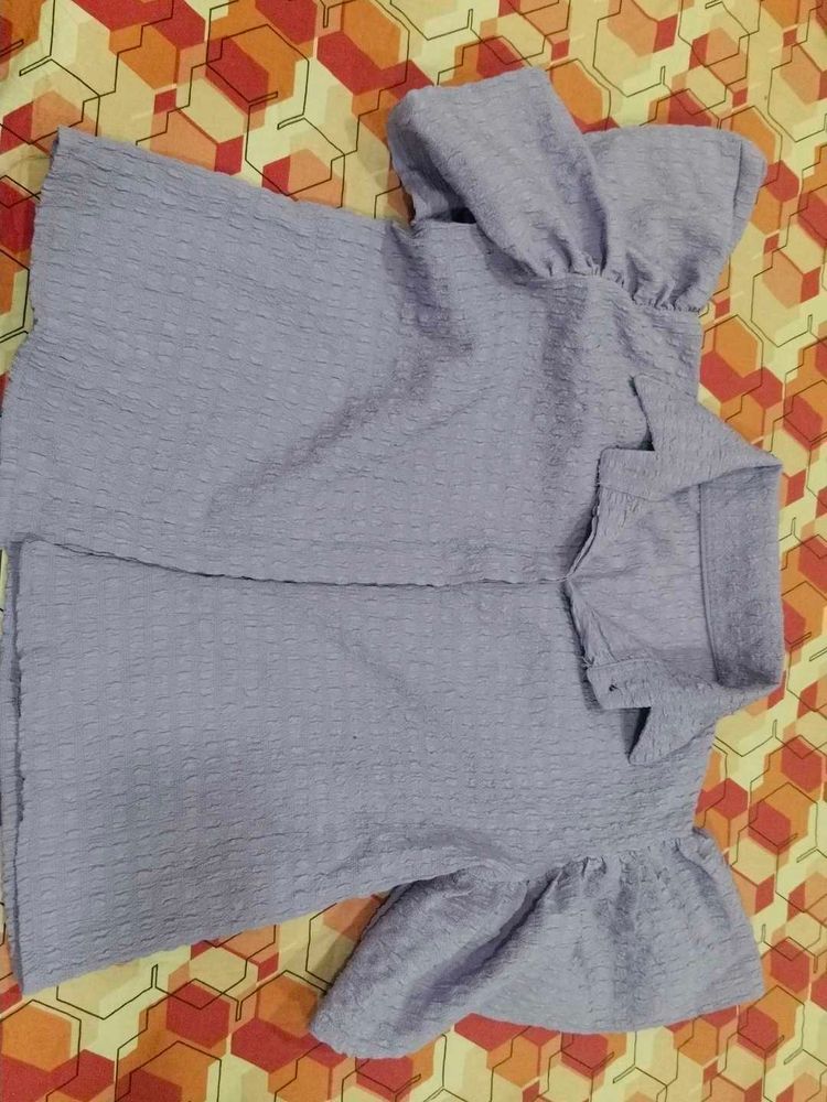 Beautifull Lavender Shirt Crop Top