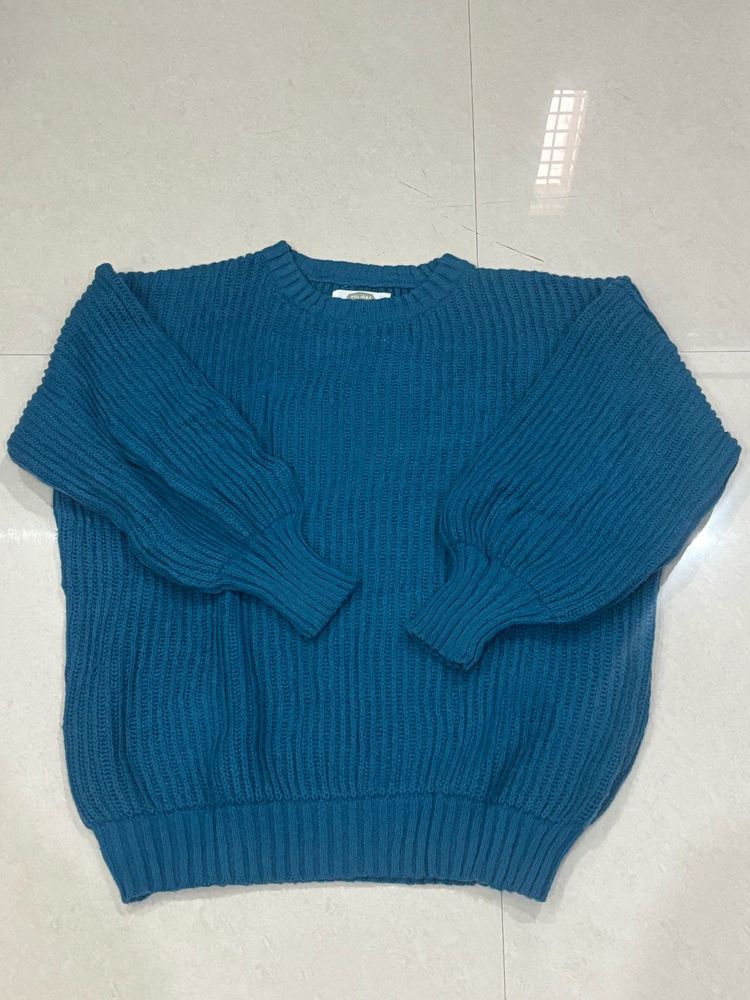 Stylish Blue Knit Sweater