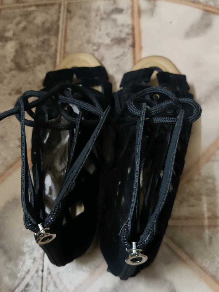 women black boots