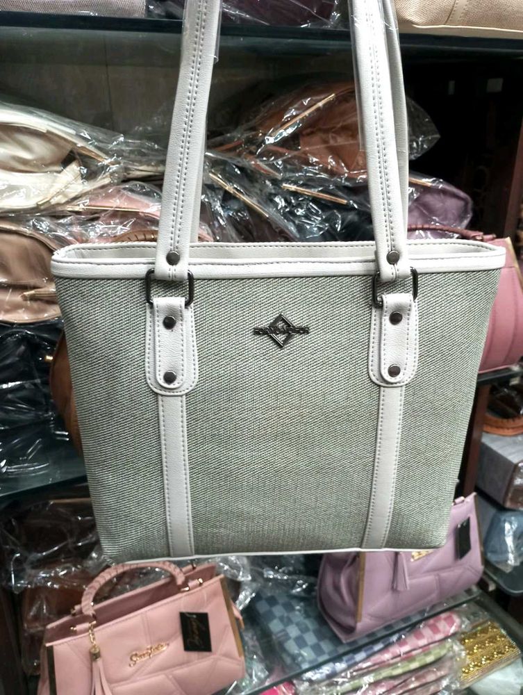 🔥Stylish and Premium Quality Tote Bag 🛍️