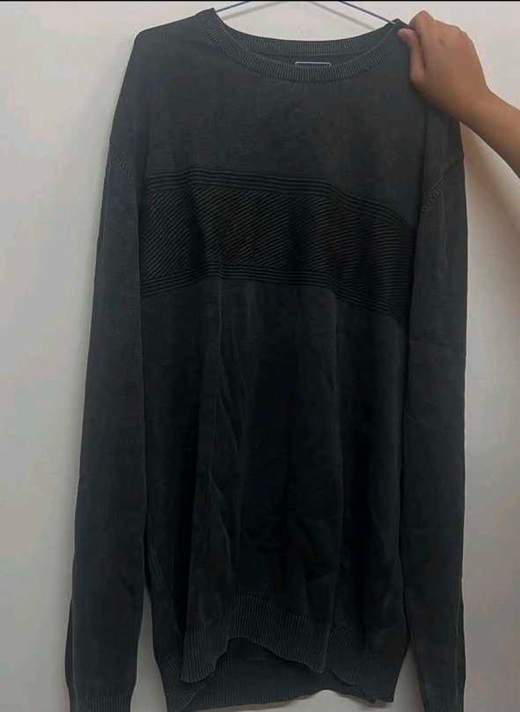 Comfortable Gray Knit Sweater