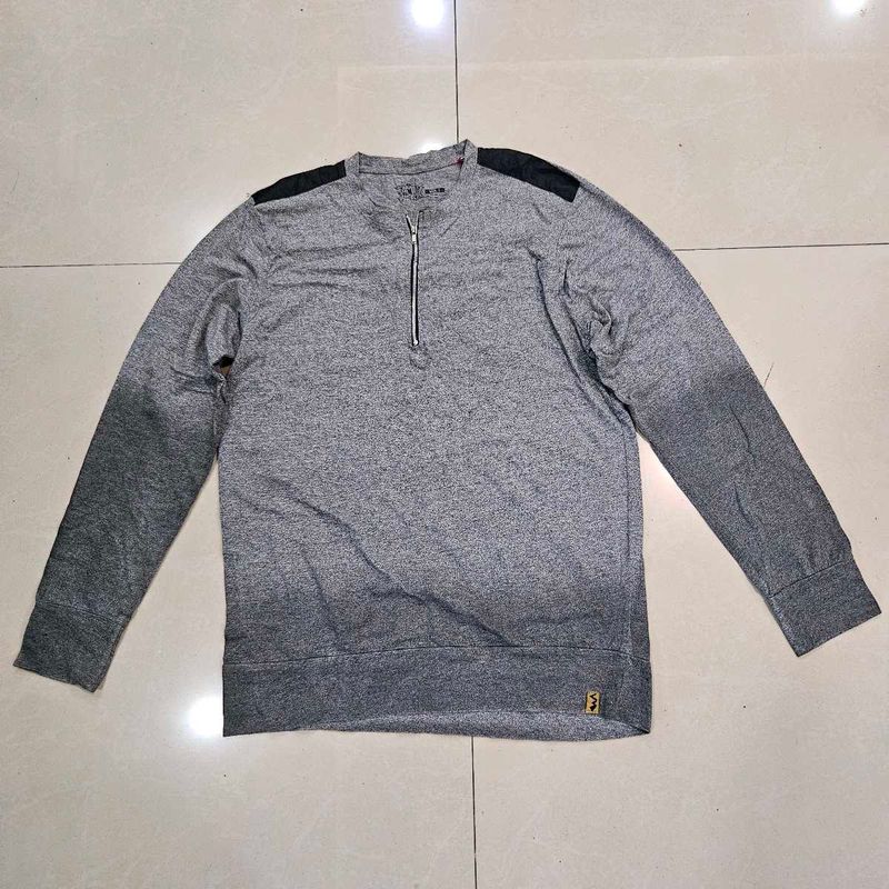 Gray Pullover
