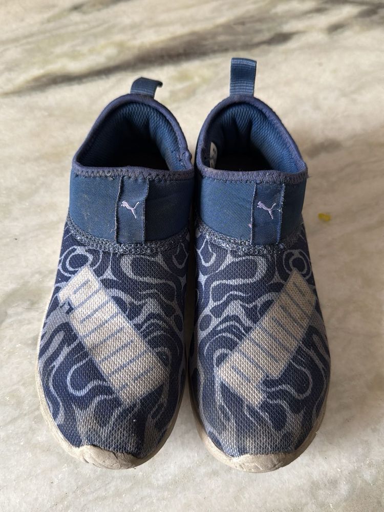Puma Kids Blue Slip-On Shoes 32 size