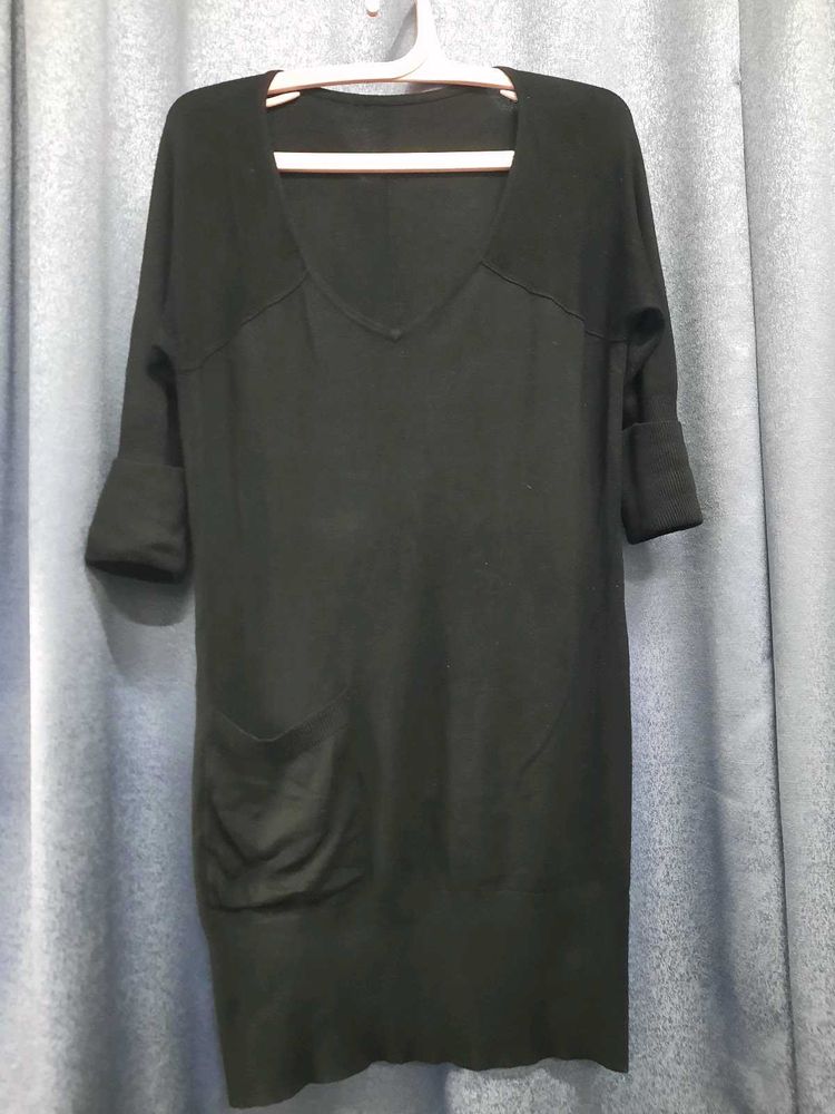 Cute Deep Neck Black Dress