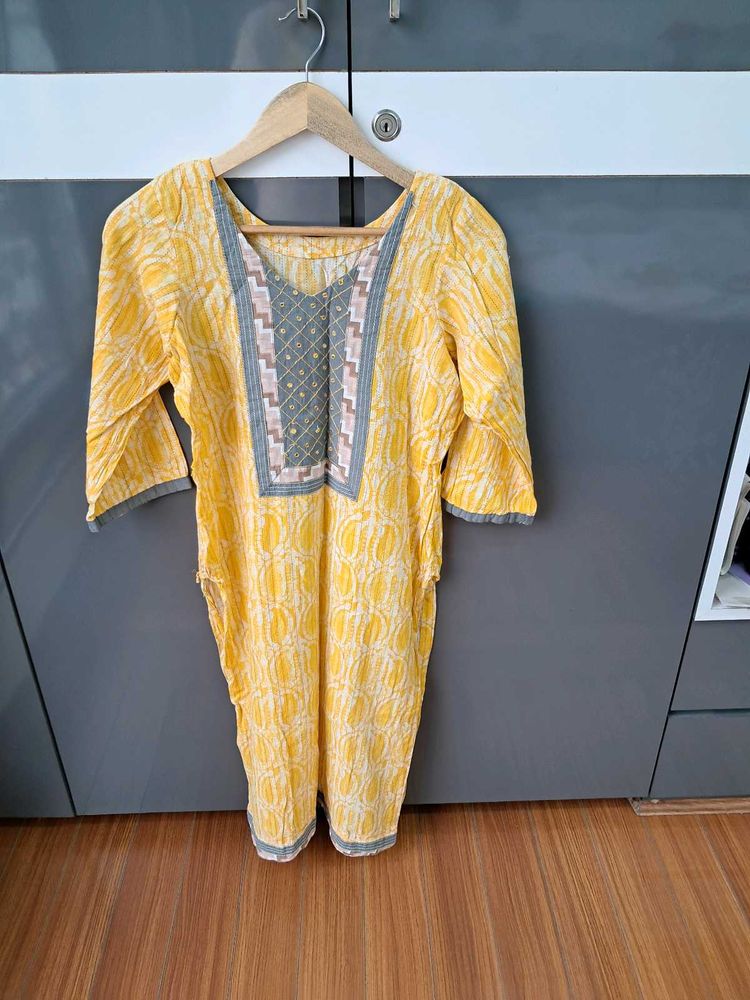 42) Yellow Printed Tunic