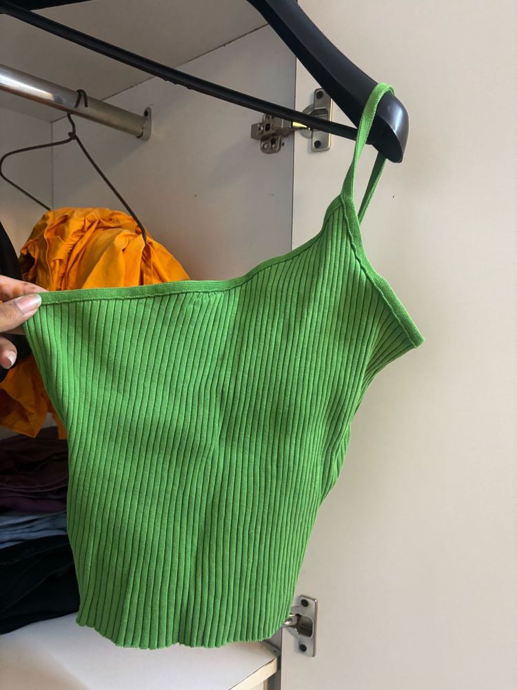 zara one shoulder crop top