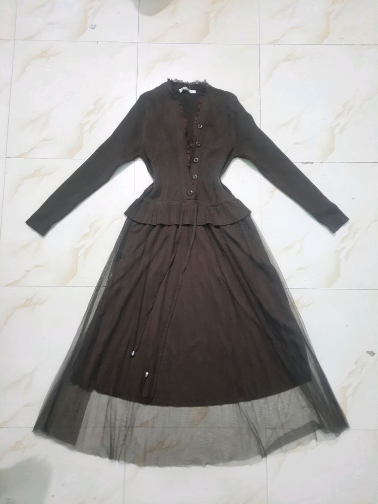 📍Sale📍♡Price Dropped♡Brown Dress ♡ Totally Stretchable  Material, Can Be Worn In Picnics, Weddings,  Parties Etc ,  Literally You Won't Regret Buying It Flaws, Has An Aestetics Neck Design